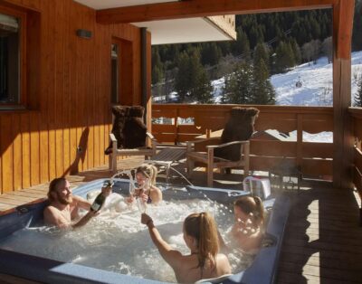 Luxurious Ski in/Ski out Spa Chalet located in Best Position, Meribel