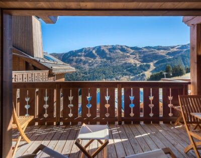 Charming 3-Bedroom Ski-In/Ski-Out Apartment in Meribel