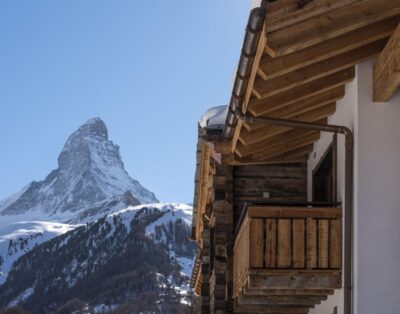 Luxury Ski Chalet With Pool, Full Spa Facilities & Breathtaking View of Matterhorn Peak, in Zermatt