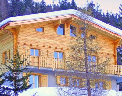 Luxury Chalet with Sauna, Outdoor Jacuzzi and Fireplace in La Tzoumaz