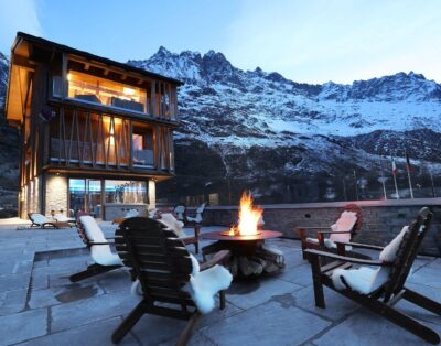 Luxurious B&B Chalet with Full Spa & Entertainment Facilities, overlooking Mount Cervino