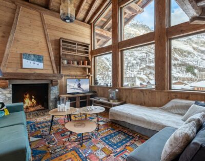 Magnificent Ski Chalet with Indoor Swimming Pool & Hammam, in Val d’Isere, France