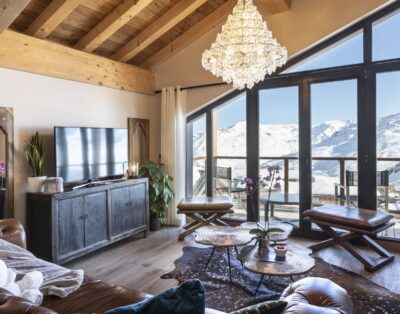 Luxurious Ski In/Ski Out Chalet with 5* Spa Facilities, Gym & Lift at the top of the resort Val Thorens