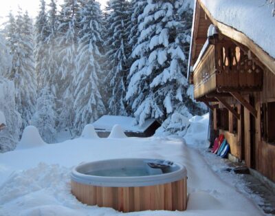 Catered Ski-in Ski-out Chalet with Outdoor Hot Tub and Sauna in Argentiere, France